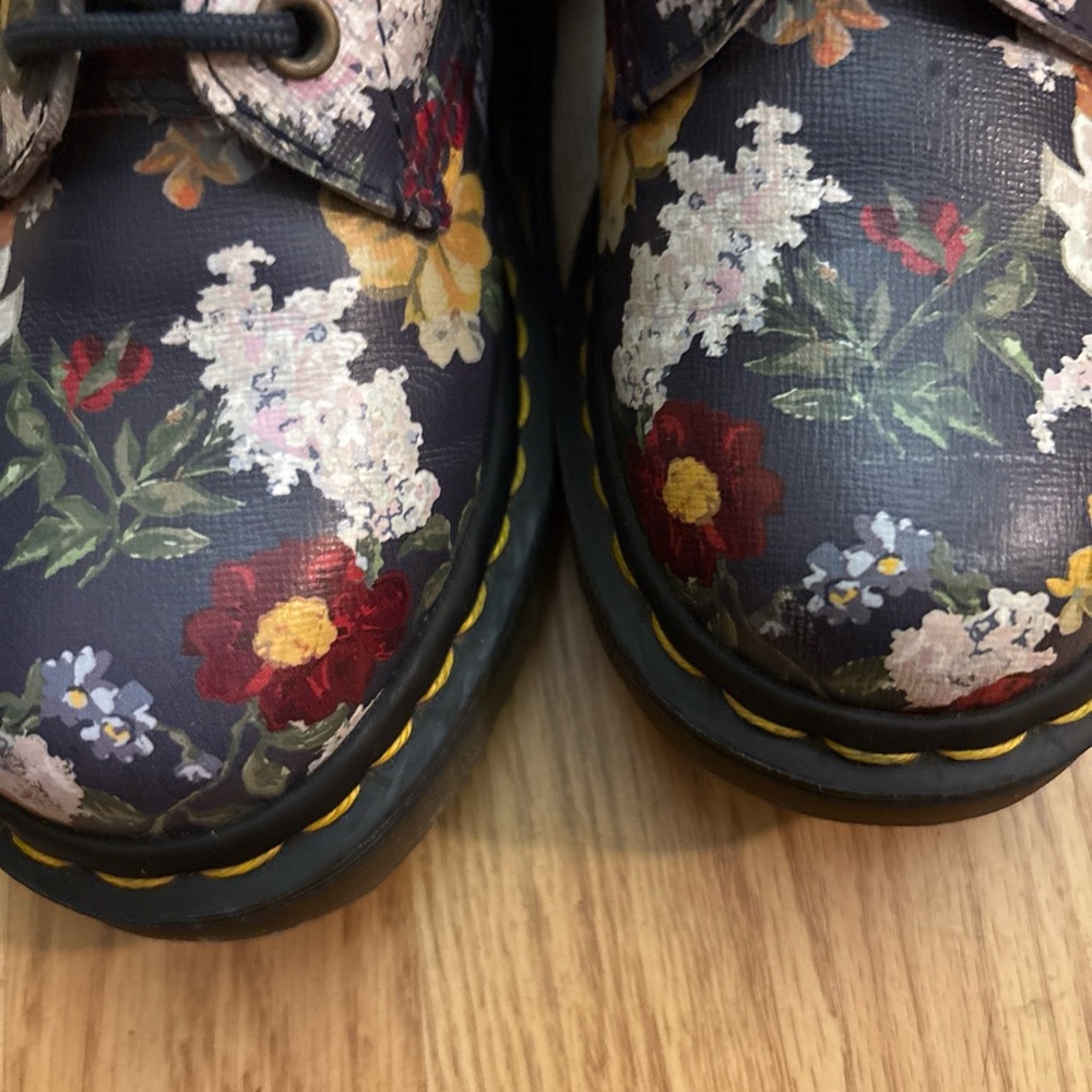 Dr. Martens leather floral boots - Picture 4 of 8